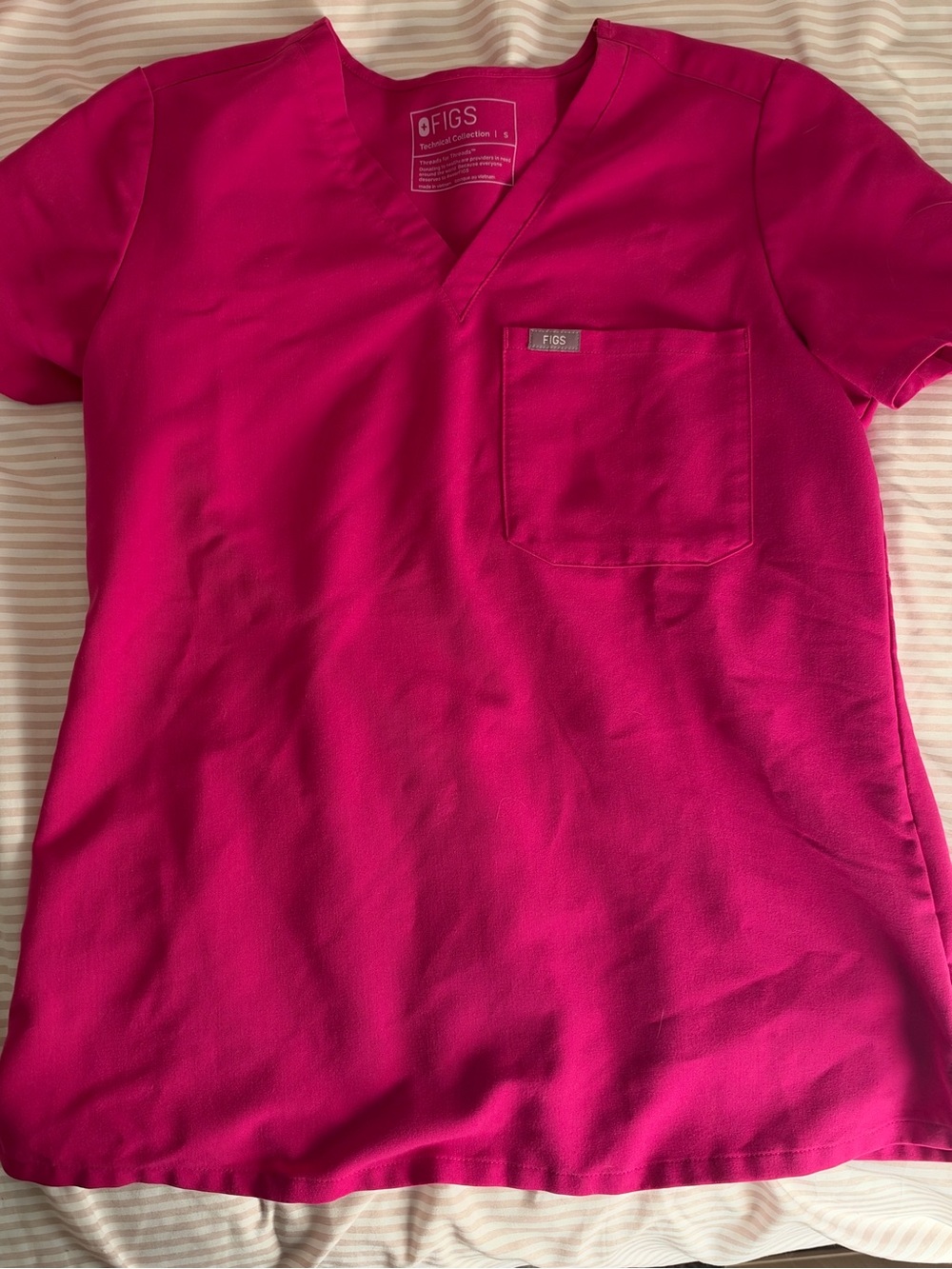 FIGS womens Magenta V-Neck Scrub Top